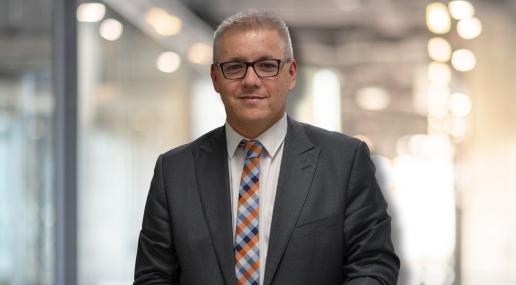 Dr Peter Cartwright CEO